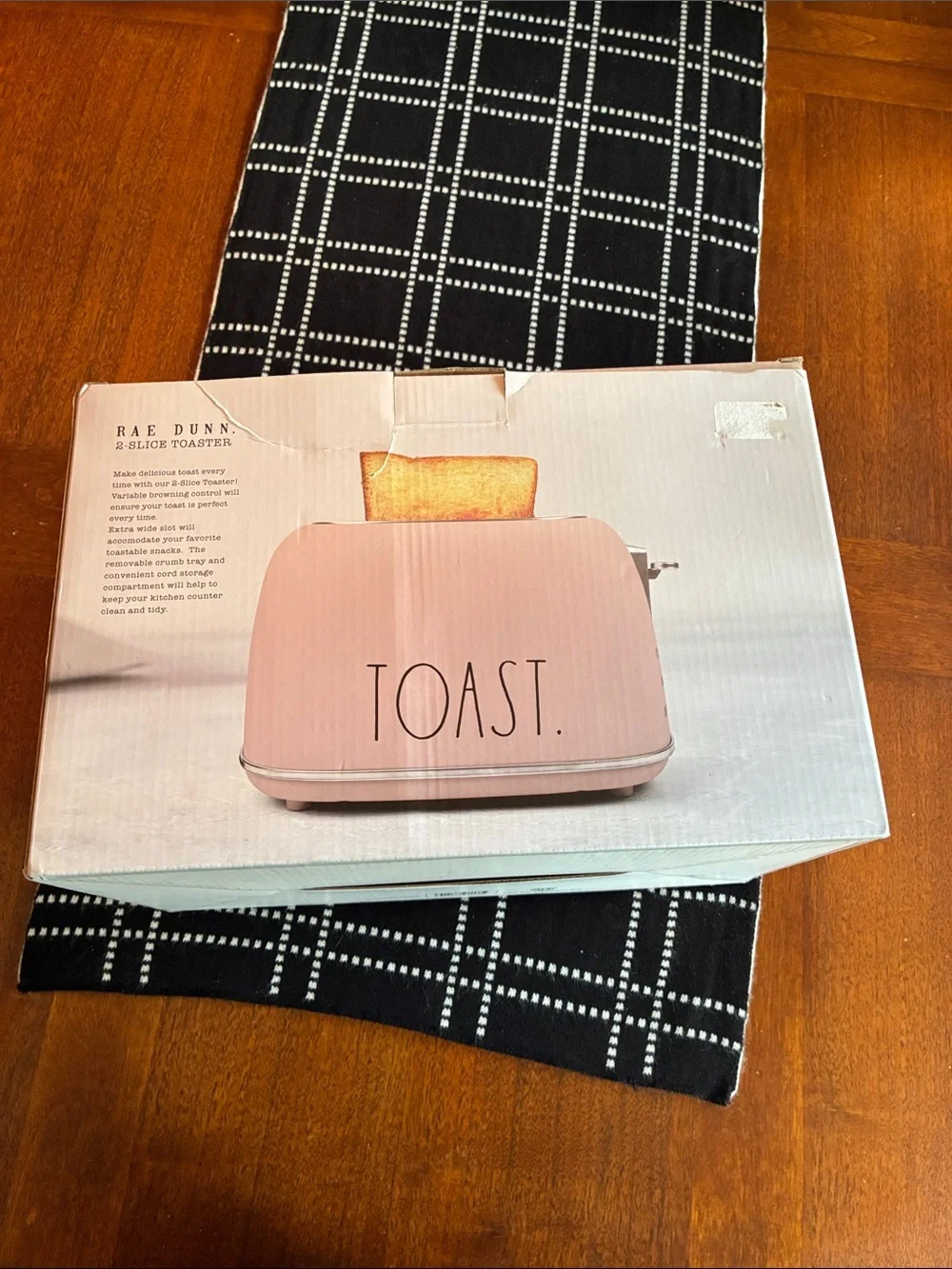 Rae Dunn Pink 2-Slice Toaster with TOAST Letters new in box